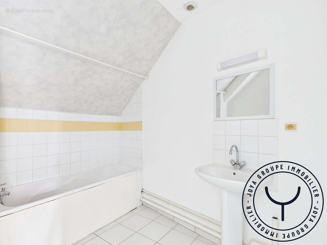 Appartement 240 m² à Saint-Mards-En-Othe  - photo 7