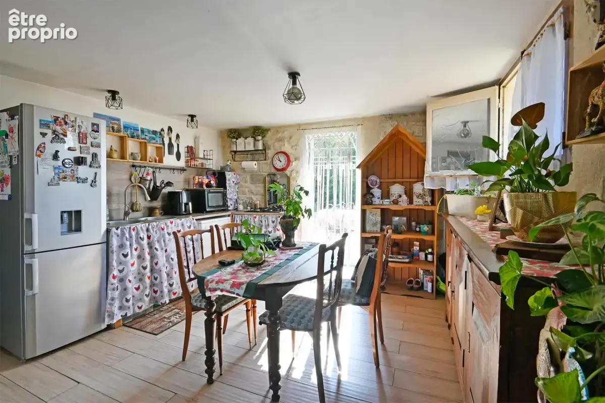 Maison de 8 pièces de 160 m² à Salindres - photo 5