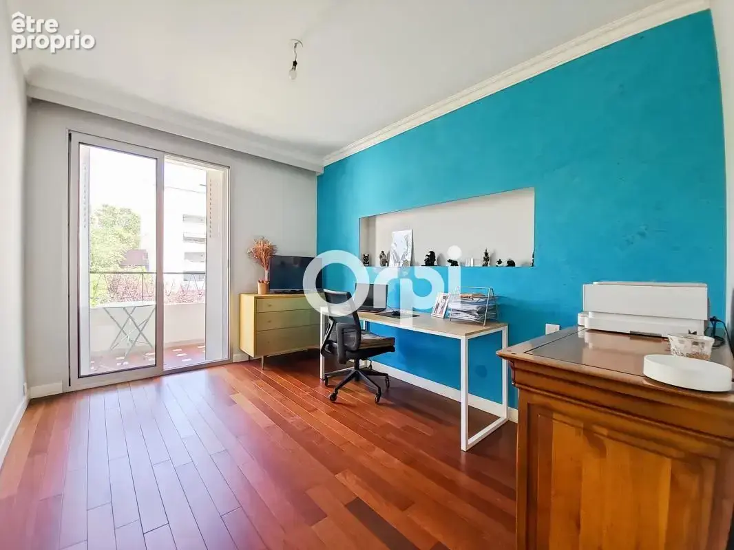 Lumineux T4 traversant de 88 m² avec 3 balcons – La Blancarde - photo 7