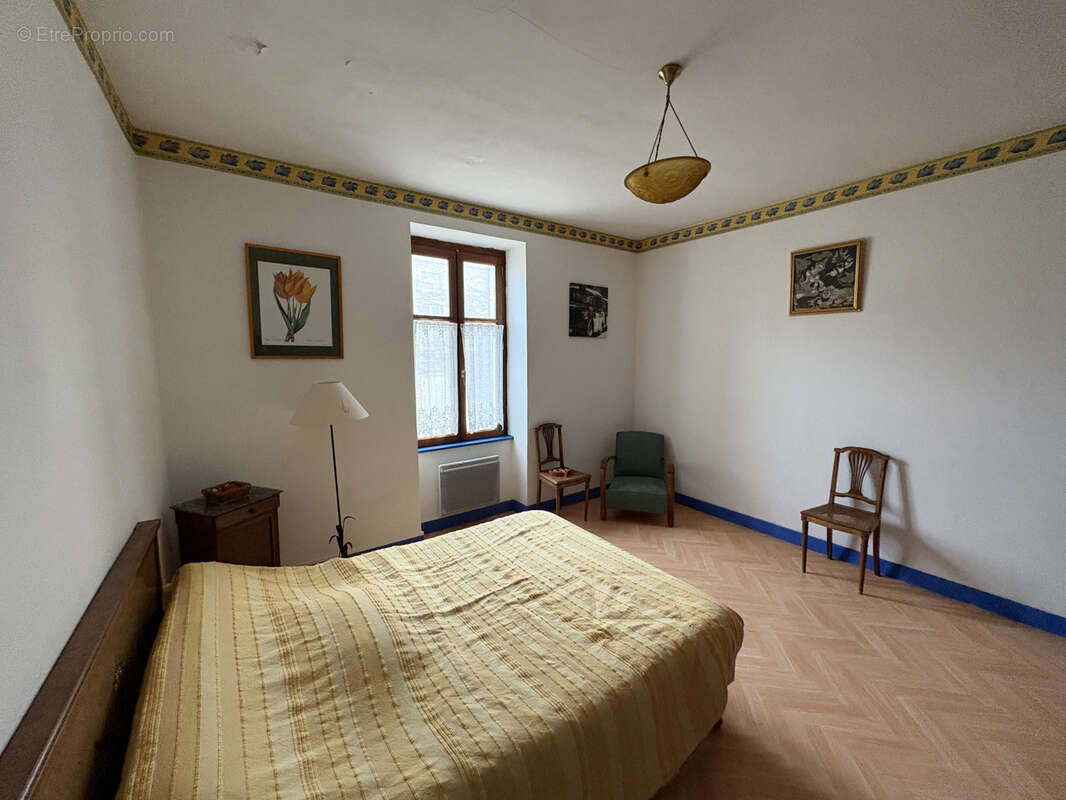 Maison à LA ROCHEPOT