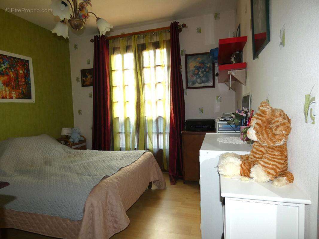 Maison Saint Martial D Albarede 4 pièce(s) 98 m2 - photo 13