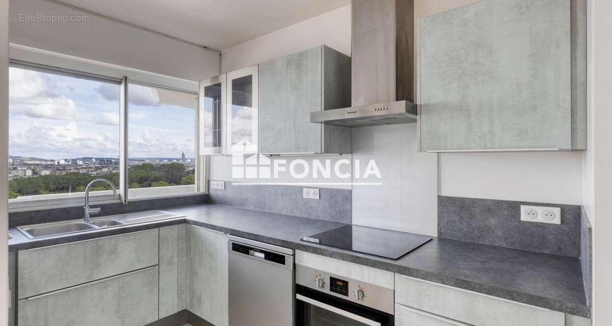 Appartement à CLICHY