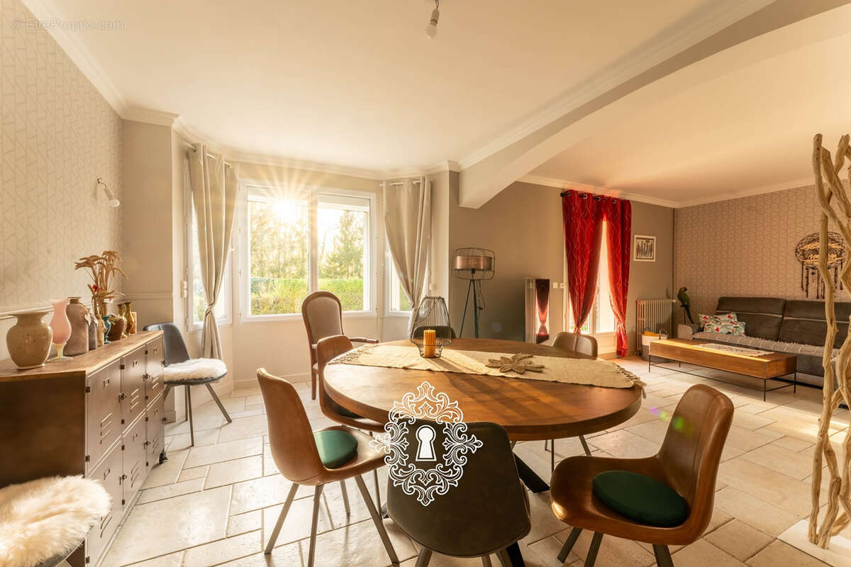 Maison à BRAY-SUR-SEINE