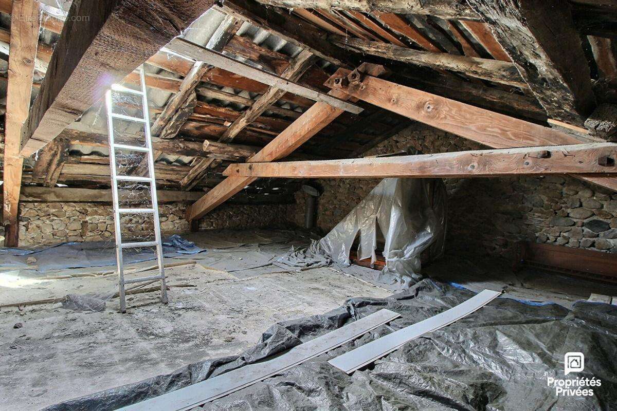 Maison en pierre de 6 pièces pour 97 m2 sur Meyras - photo 10