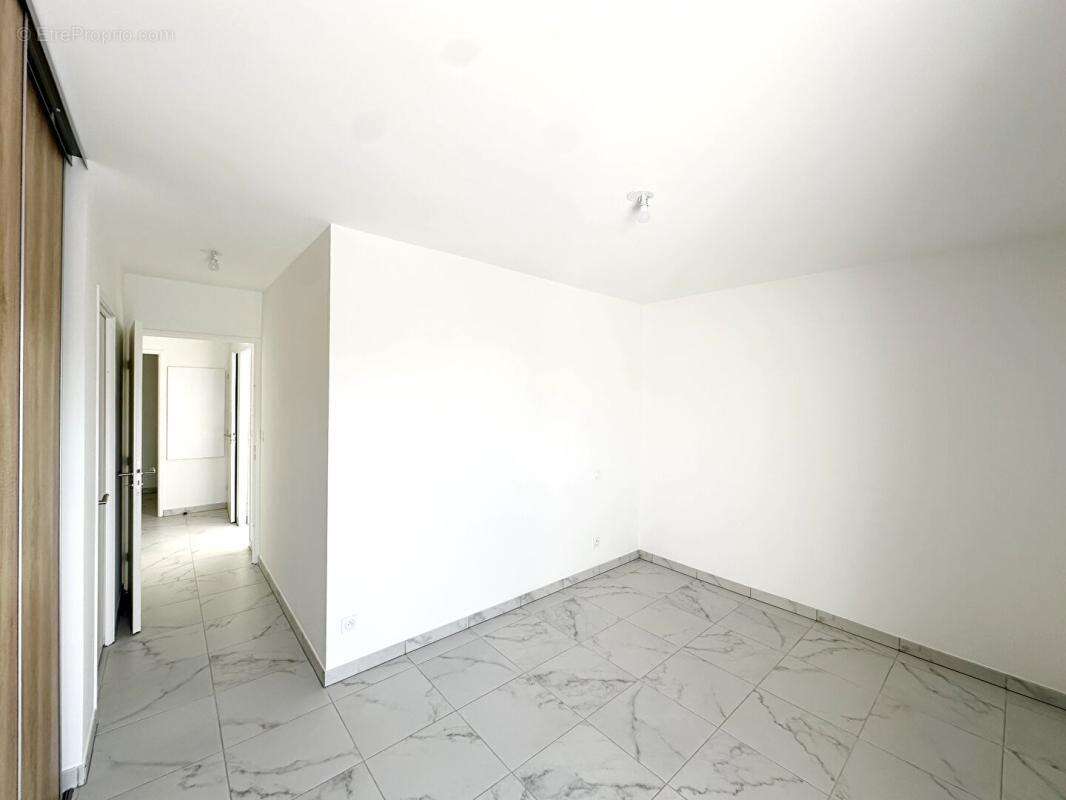 Appartement à MARSEILLE-13E