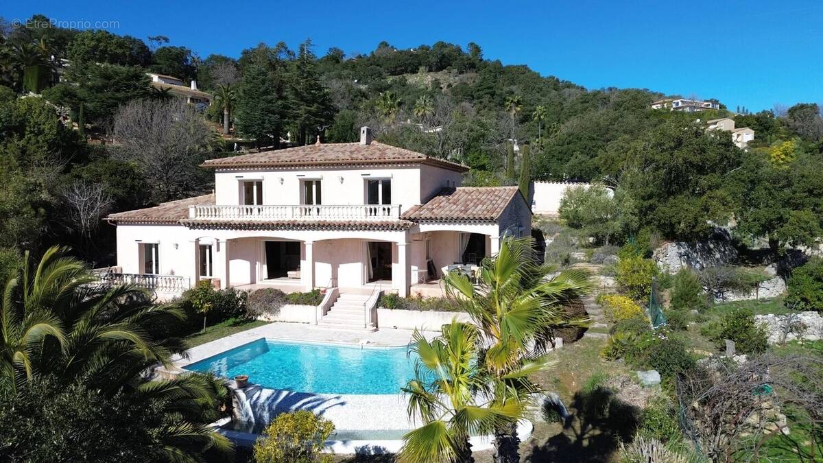 Maison à LES ADRETS-DE-L'ESTEREL