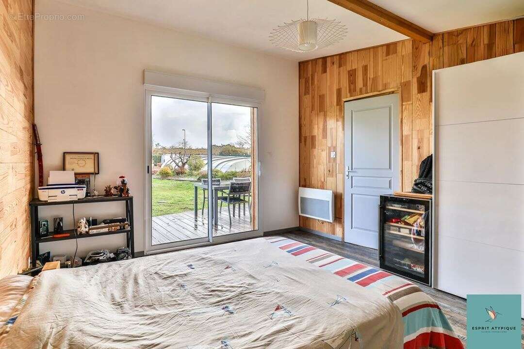 Maison à SAINT-JULIEN-EN-BORN