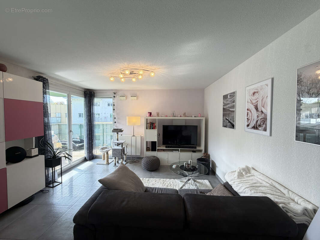 Appartement à MEYTHET