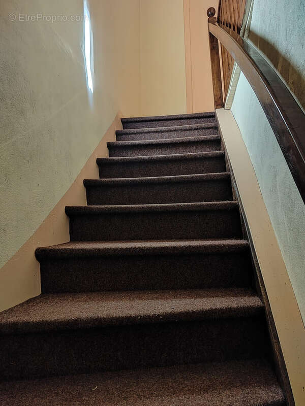 Maison à PORCIEU-AMBLAGNIEU