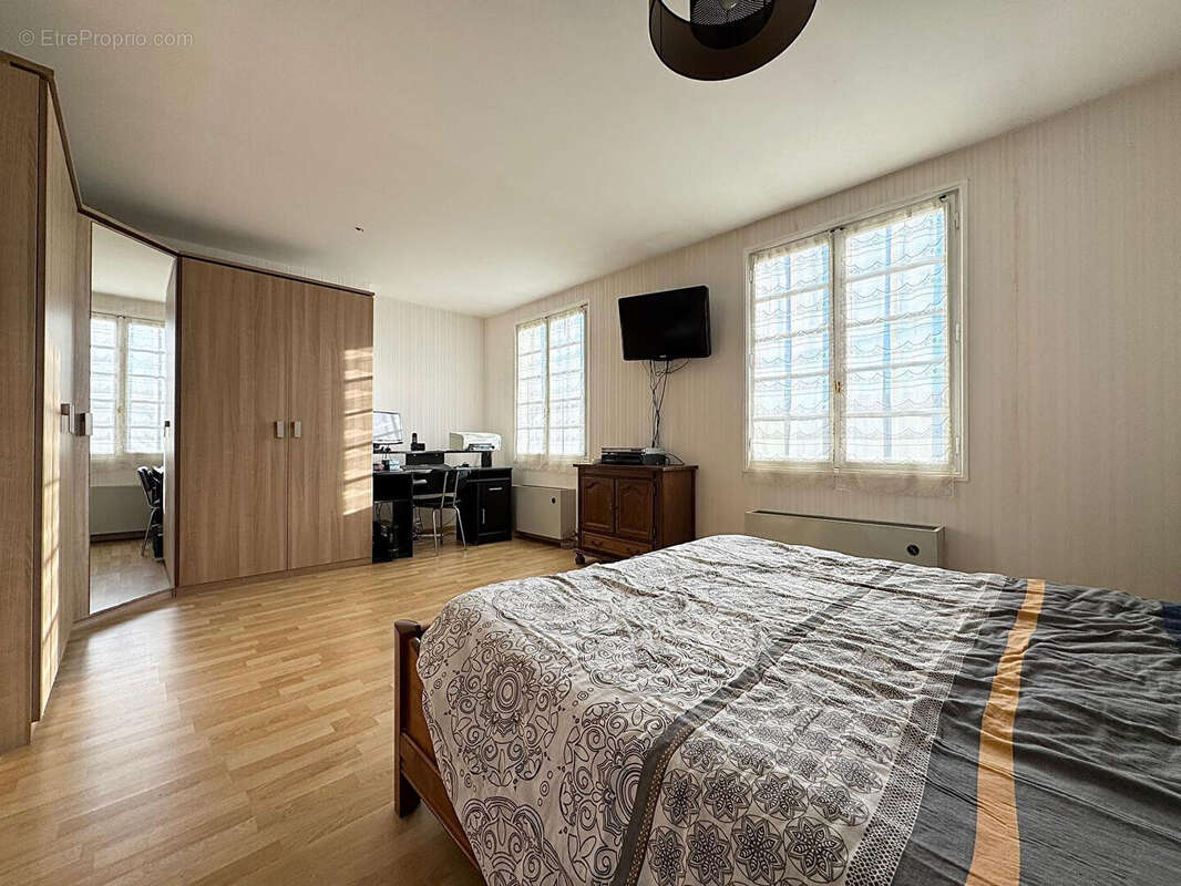 Maison à SAINT-JULIEN-DE-CONCELLES