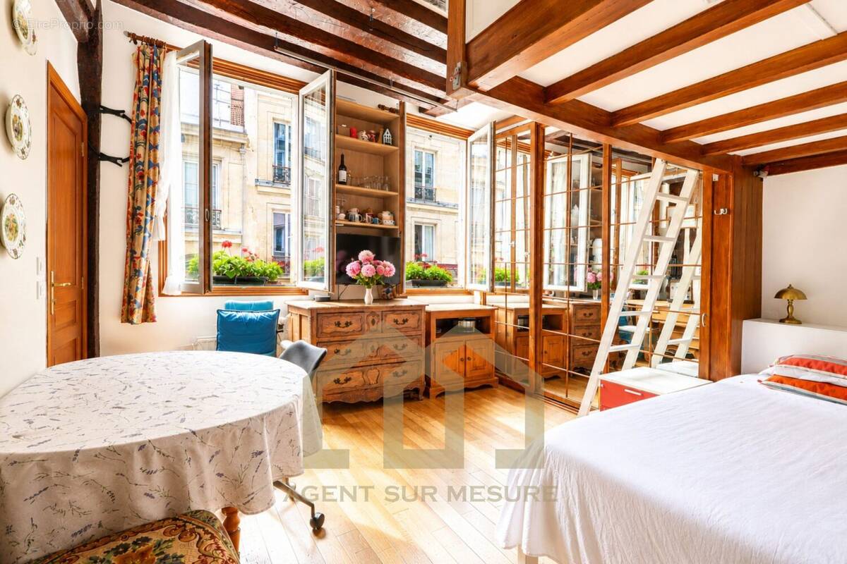 Appartement à PARIS-5E