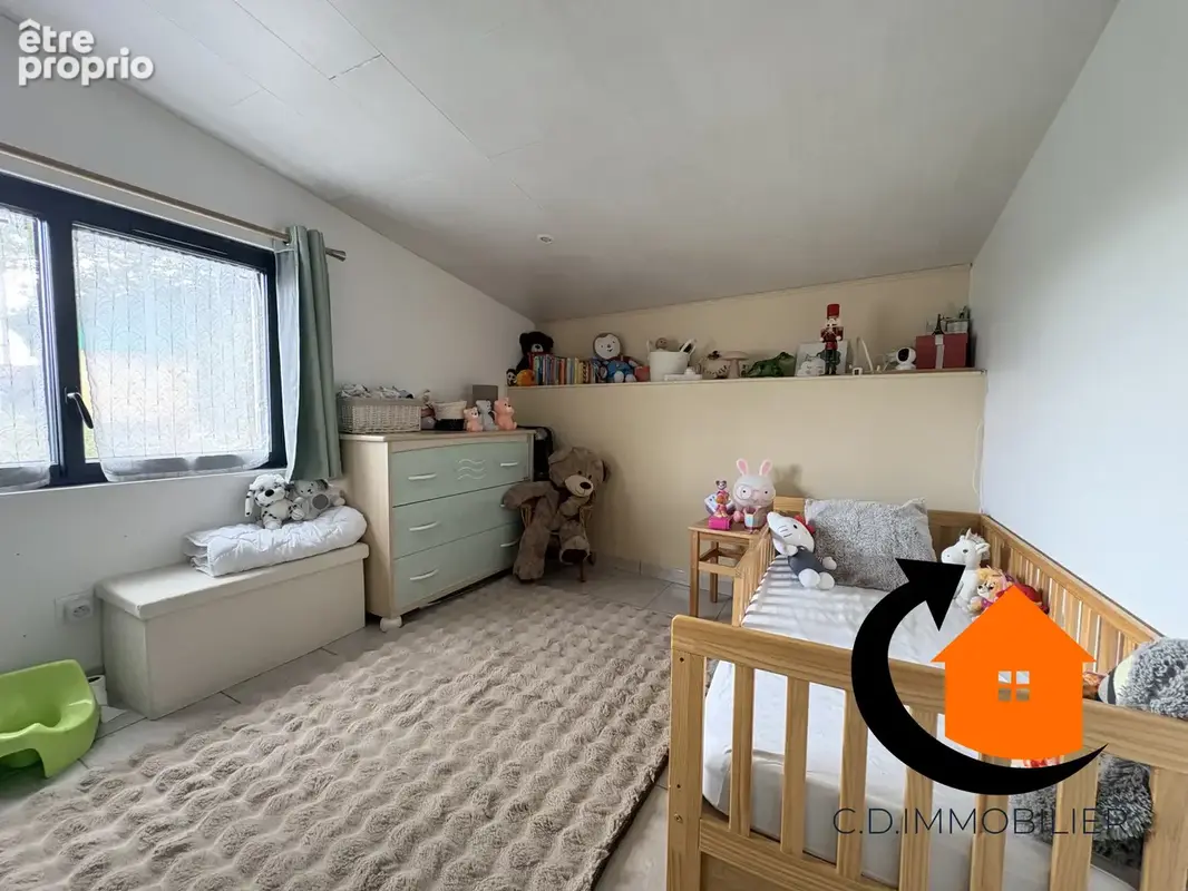 FRUNCÉ -  Magnifique longère au calme absolu, 4 chambres, dépendances sur 3 200 m2   Proche Gare - photo 9