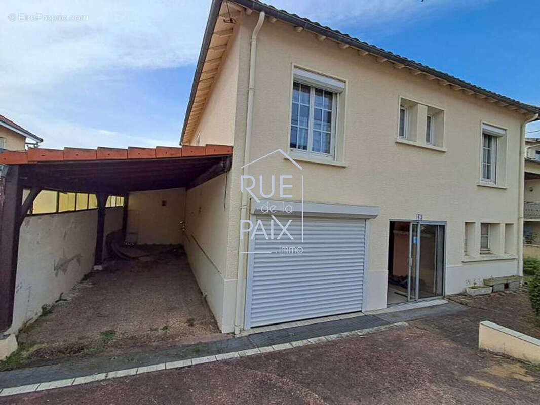 Maison à THURE
