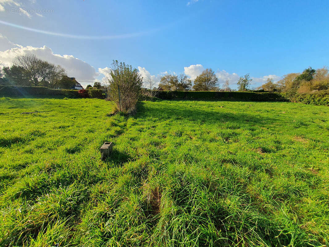 Terrain à GOUESNACH