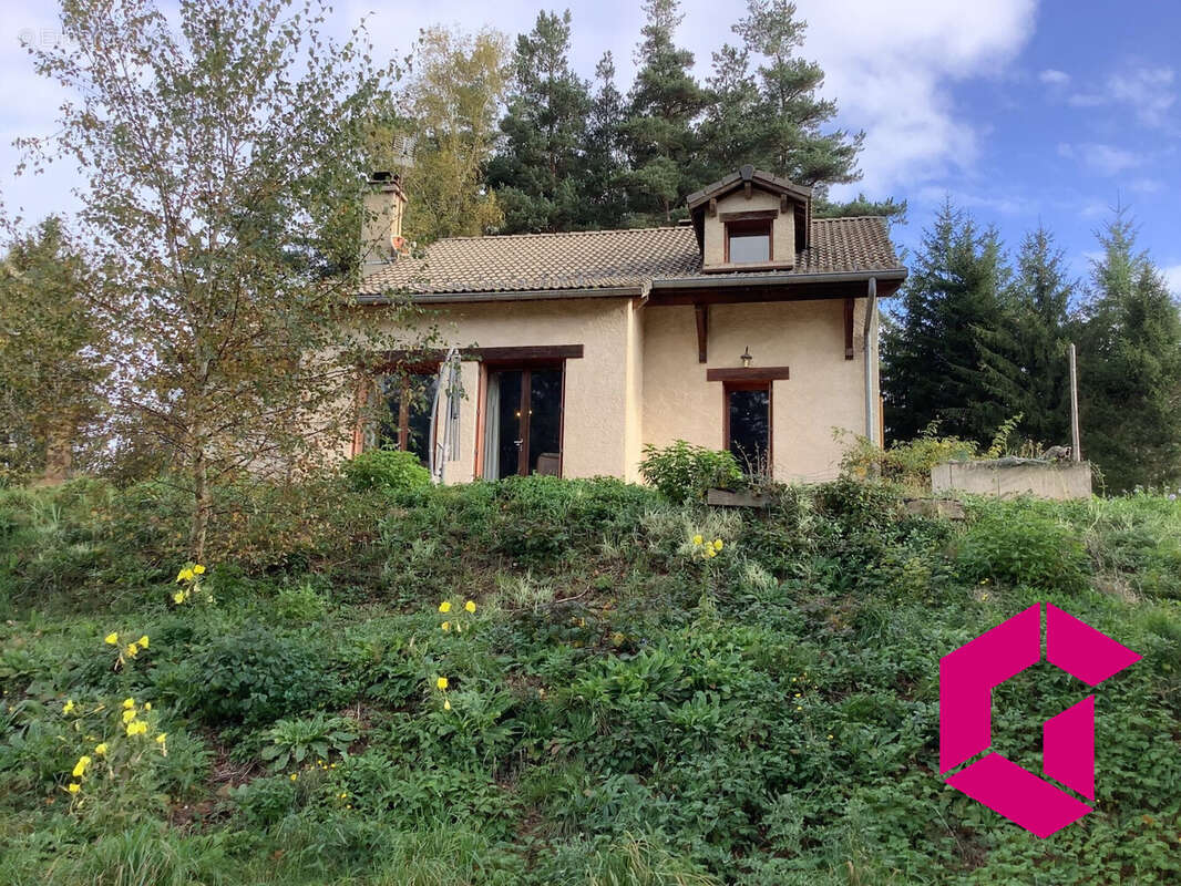 Maison à SAINT-AGREVE