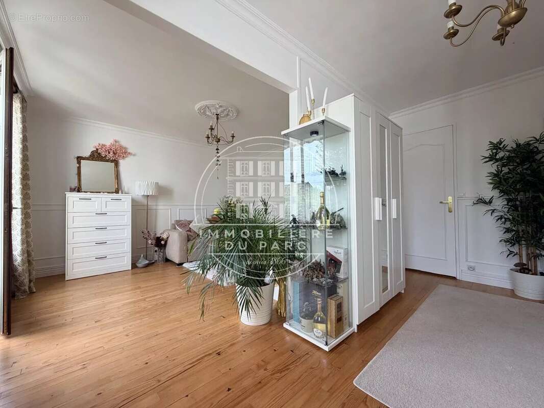 Appartement à LE VESINET