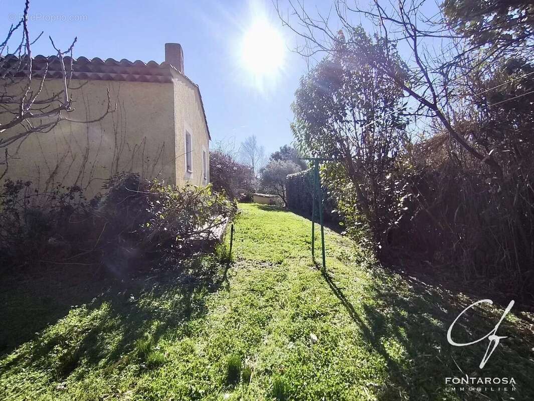 Maison à FREJUS