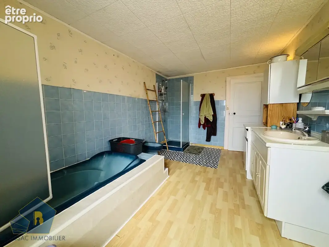 Le calme d'un village, le confort d'une maison déjà rénovée… Et si votre prochain coup de cœur se trouvait ici - photo 7