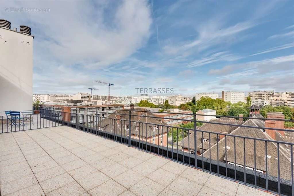 Appartement à PARIS-12E