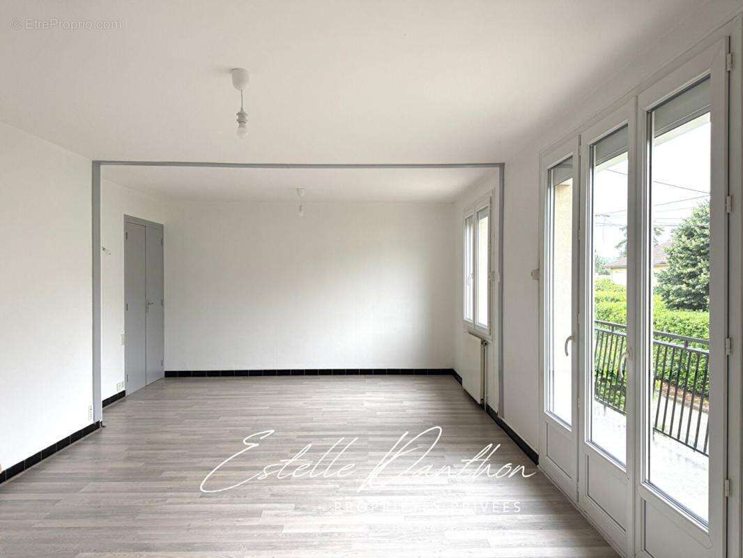 Maison à BEAUREPAIRE