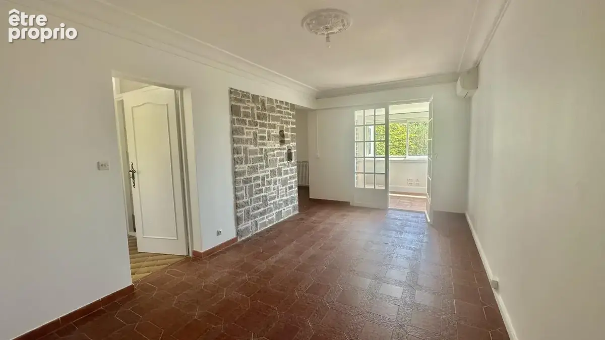 Villa composée de 2 appartements - 264m2 - Draguignan - photo 7