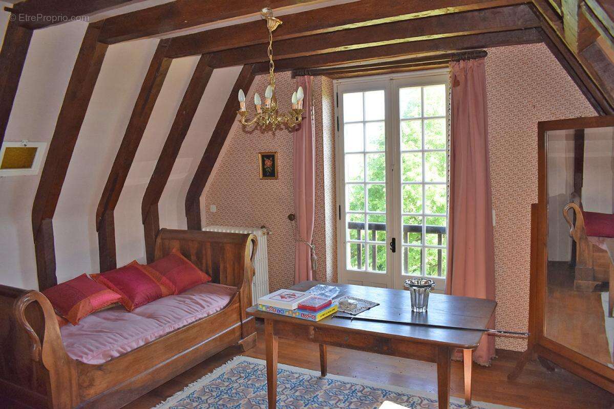 Maison à SAINT-AMAND-DE-COLY