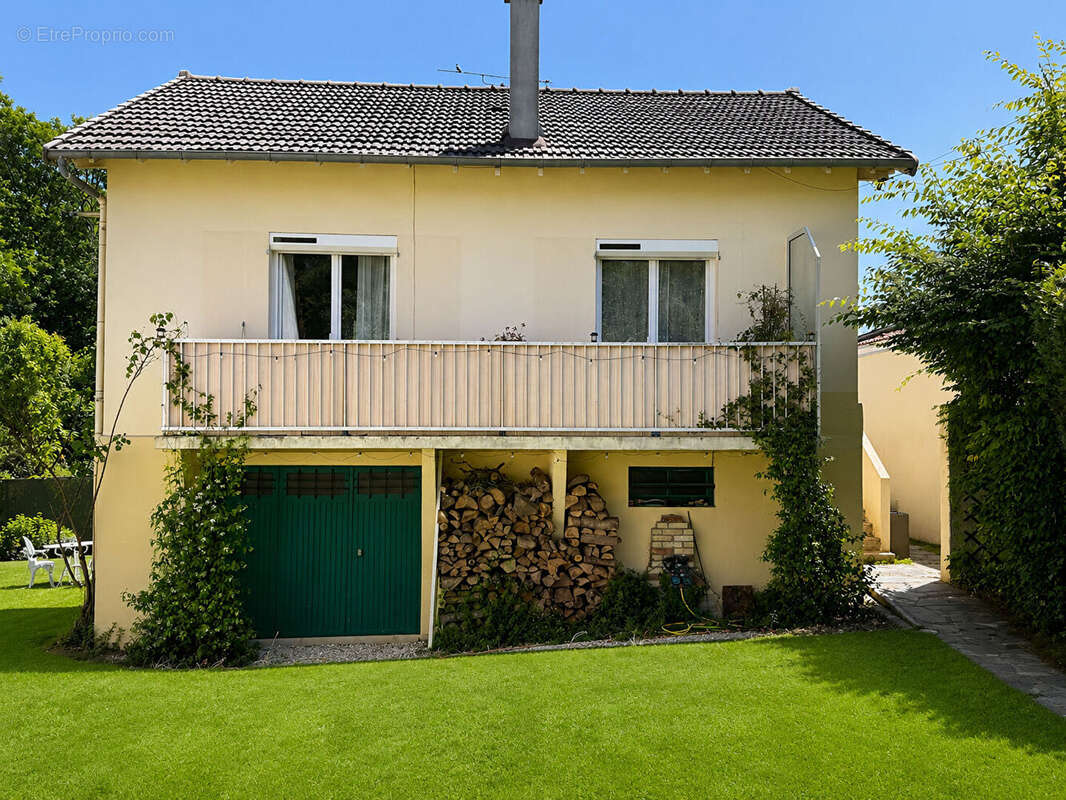 Maison à SACLAY