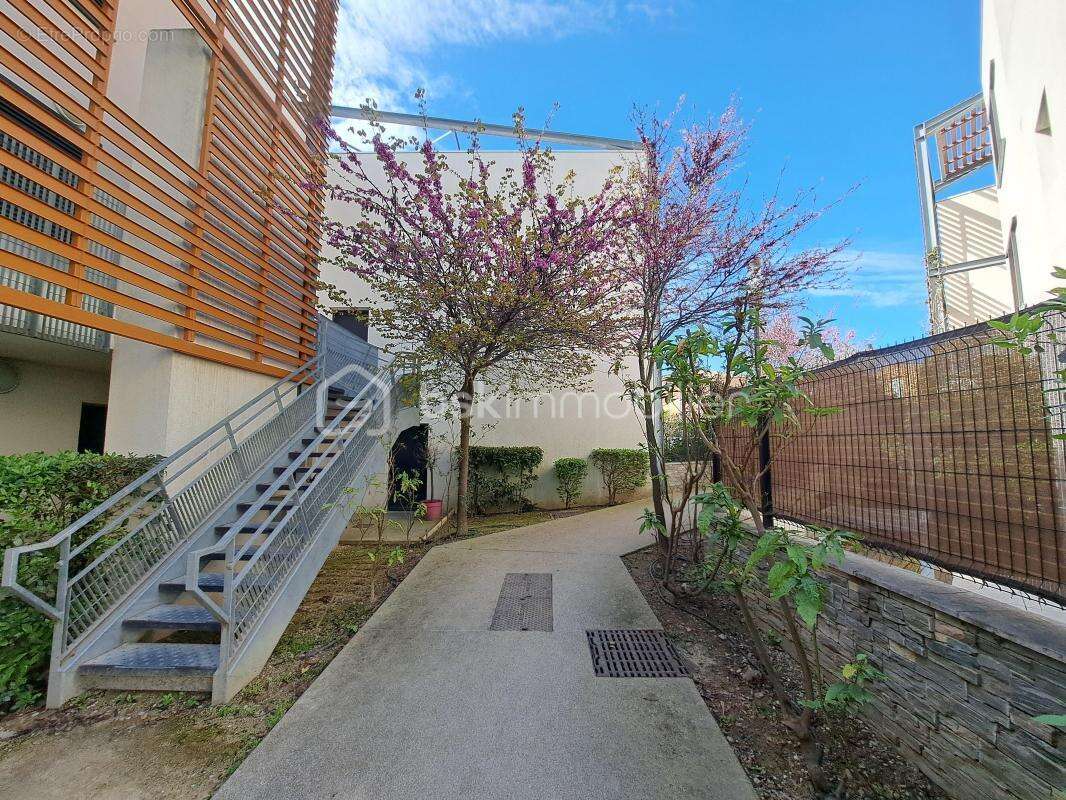 Appartement à SAINT-JEAN-DE-VEDAS