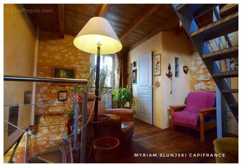 Maison à RIVIERE-SAAS-ET-GOURBY