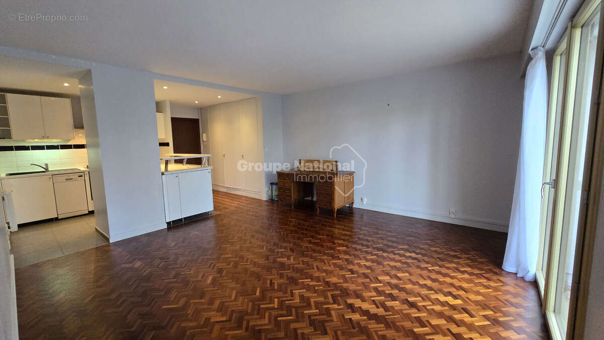 Appartement à VERSAILLES