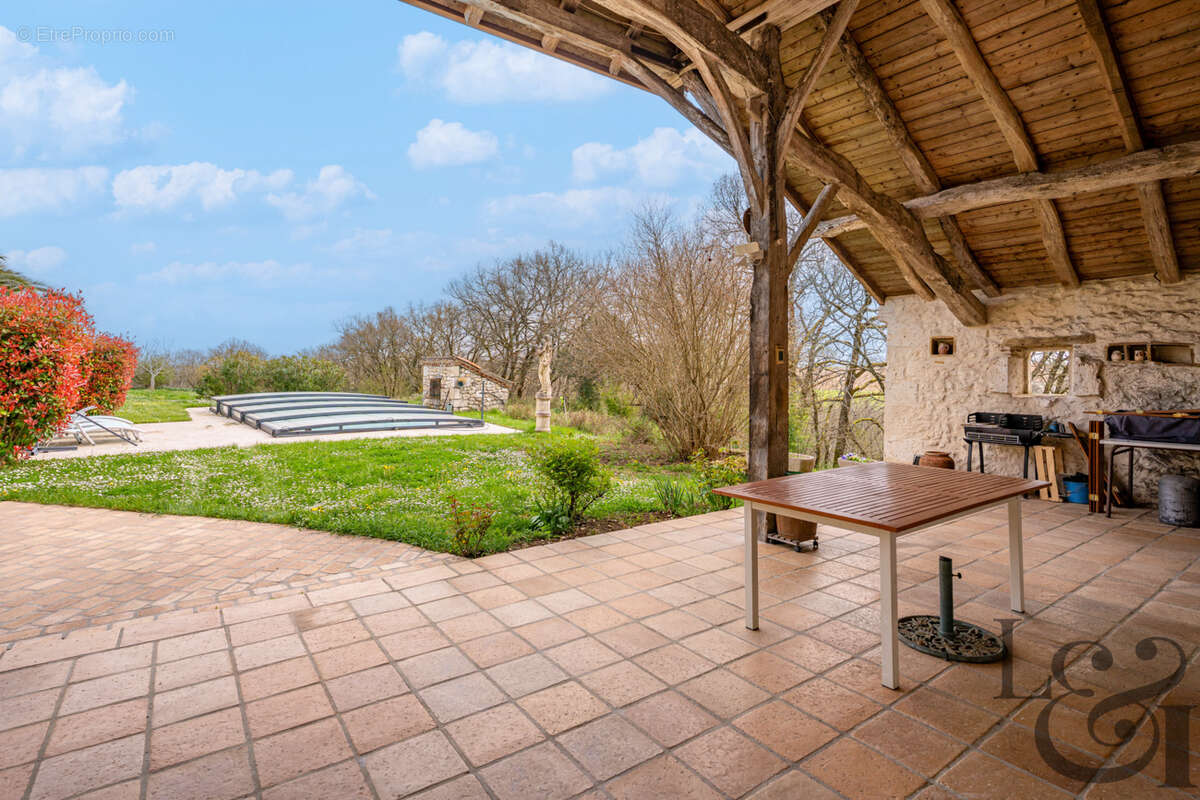 Maison à HAUTEFAGE-LA-TOUR