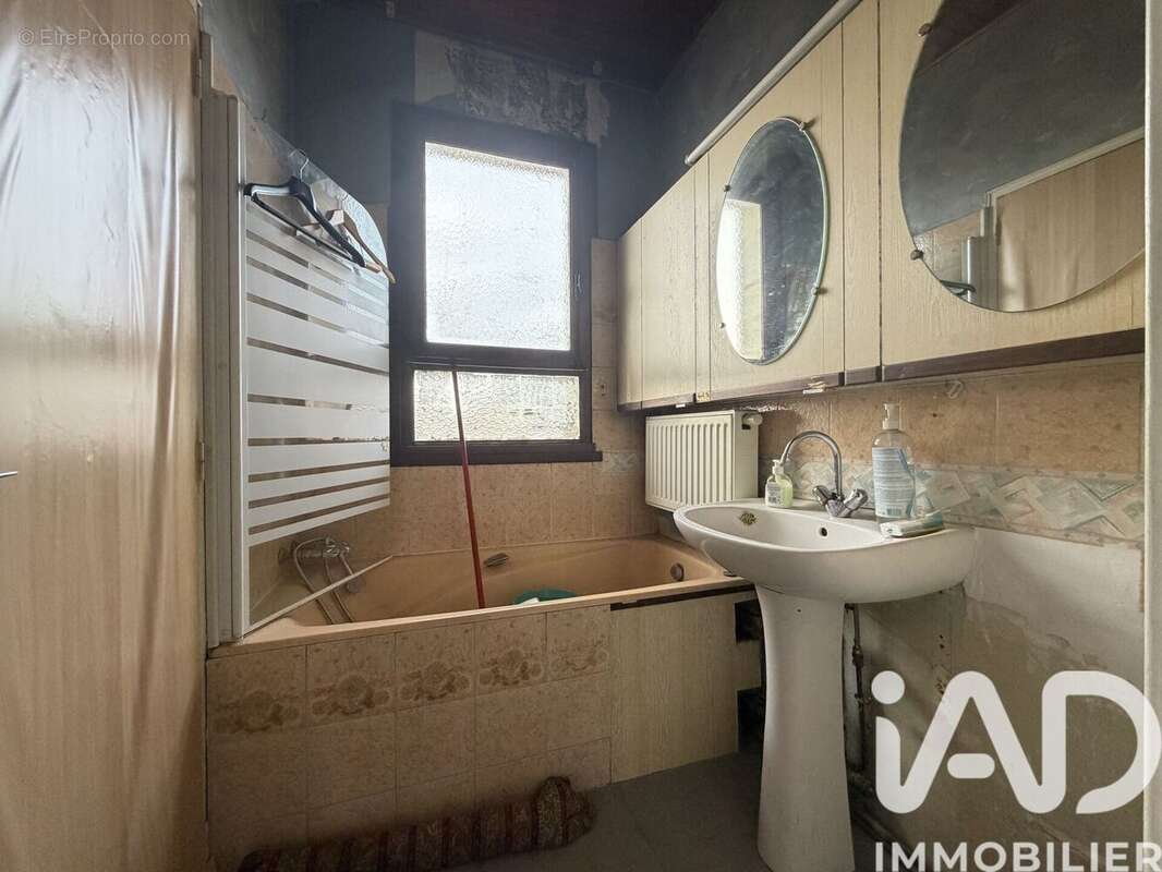 Photo 5 - Appartement à SAINTE-GENEVIEVE-DES-BOIS