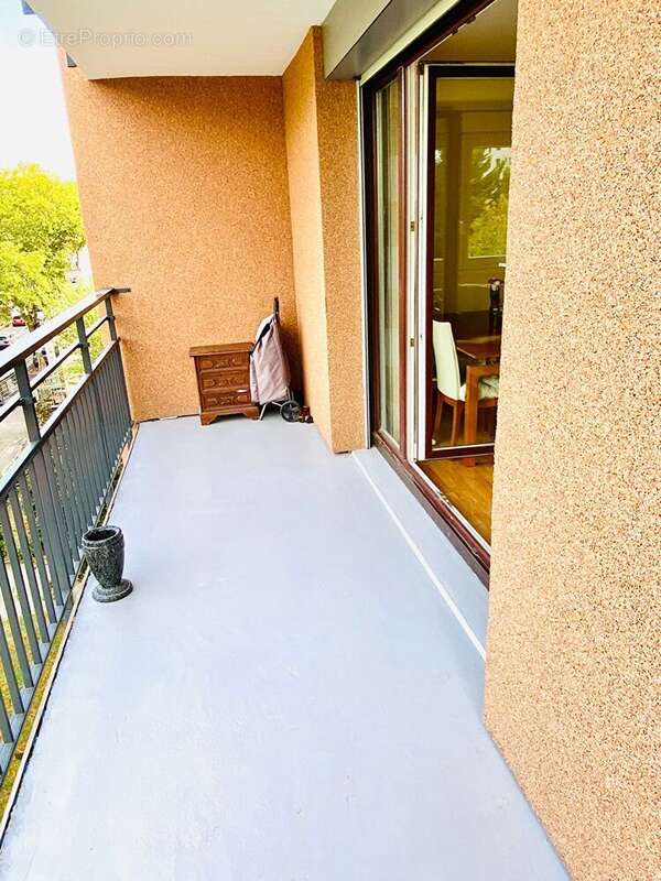 Appartement à NANTERRE