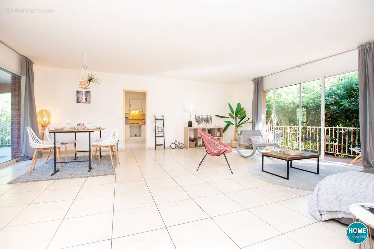 Maison à LA SALVETAT-SAINT-GILLES