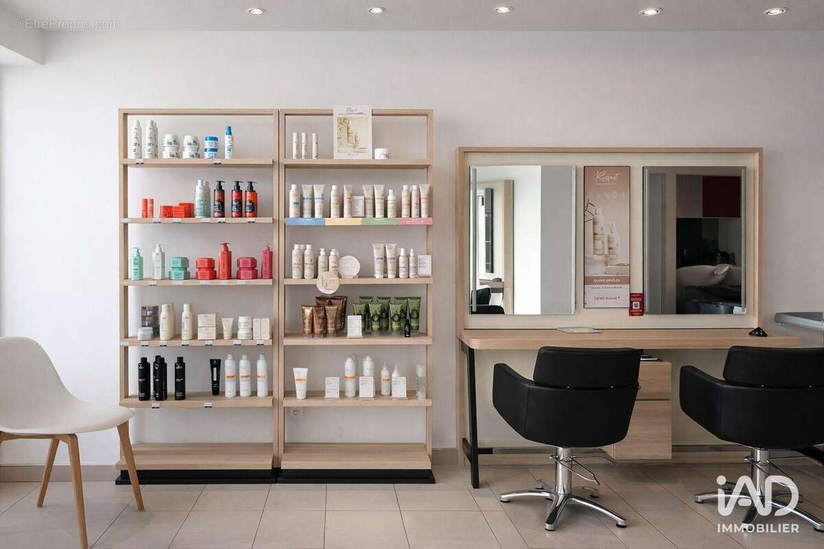 Photo 3 - Commerce à MONTCEAU-LES-MINES