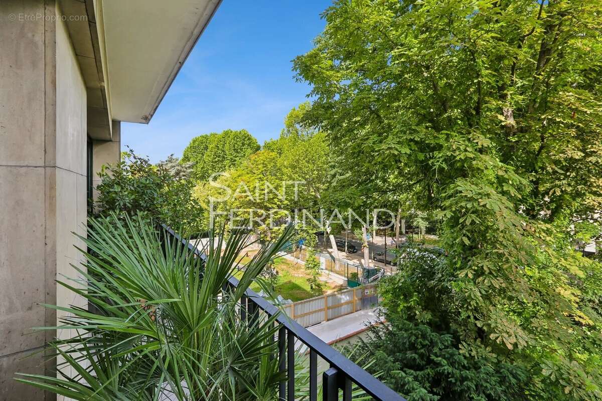 Neuilly Château 2 chambres Balcon - photo 3