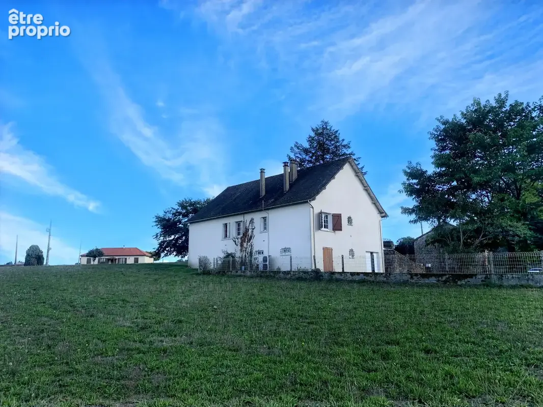 Spacieuse maison de quatre chambres avec terrain proche de Mialet - photo 2