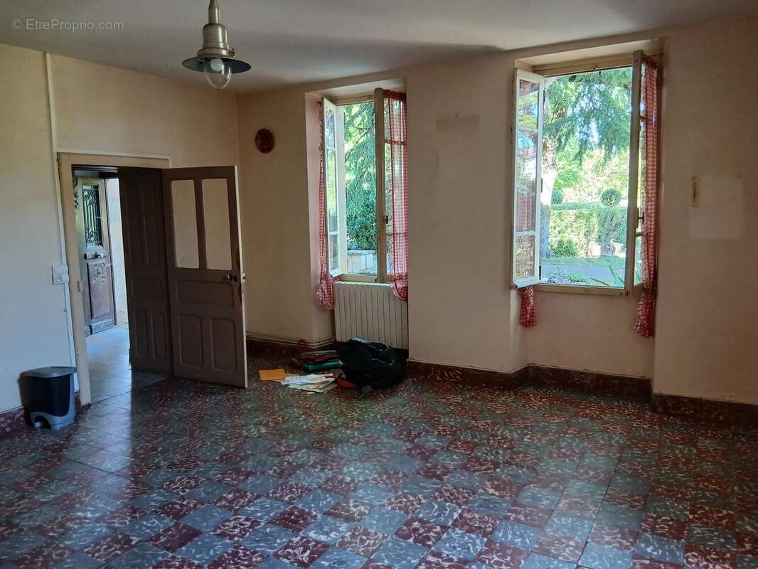 Maison en pierre avec terrain - photo 4