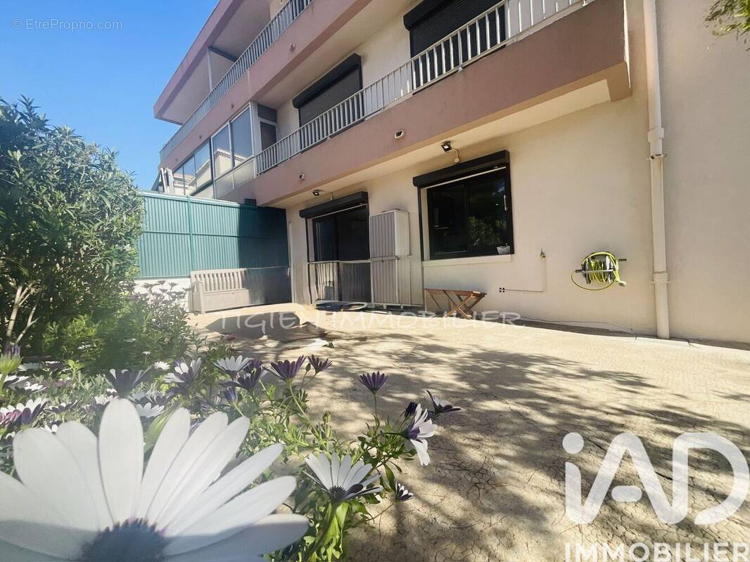 Photo 1 - Appartement à SIX-FOURS-LES-PLAGES