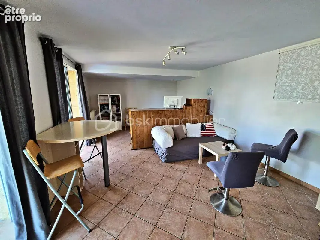 À 2 minutes à pied du port – Vue mer – Propriété de caractère 186 m² – 3 logements – Piscine - photo 17