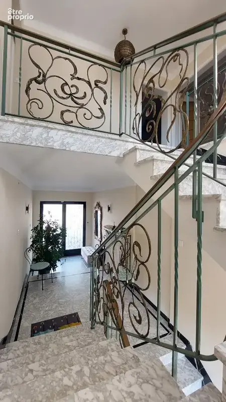 NOUVEAUTE SUR THIONVILLE : Spacieux 5 pièces 138 m2 dans maison avec sous-sol complet, garage et jardinet. - photo 4