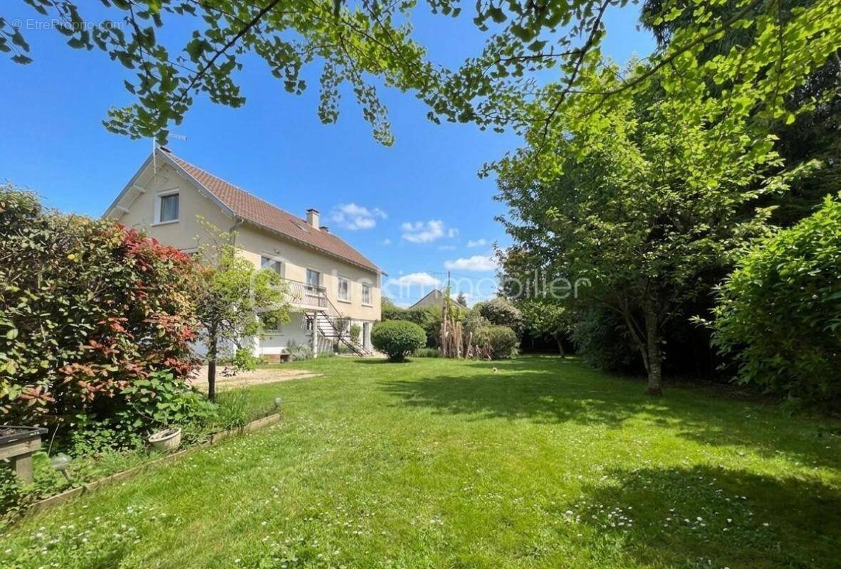 Maison à MOUROUX