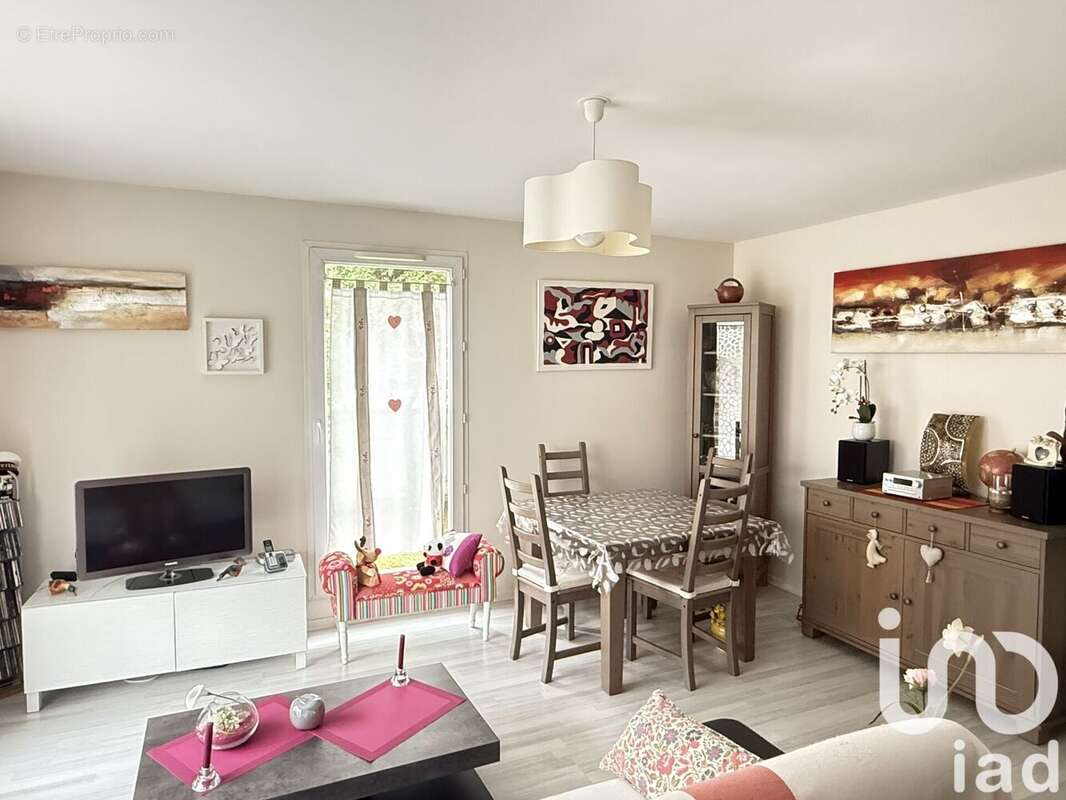Photo 9 - Appartement à SAINTE-GENEVIEVE-DES-BOIS