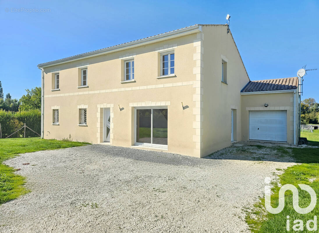 Photo 1 - Maison à ARCHIAC