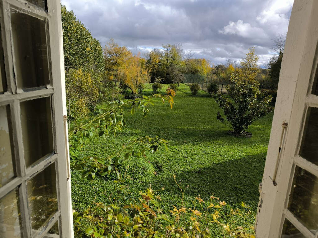 Maison à AUNAY-EN-BAZOIS