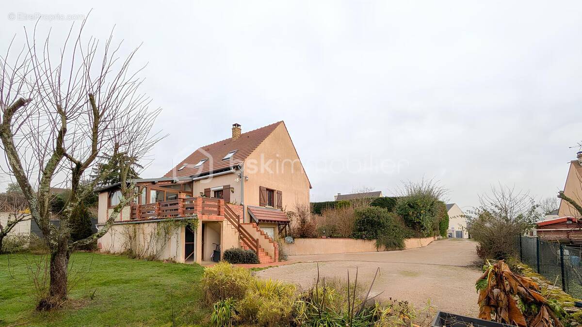 Maison à BALLAINVILLIERS