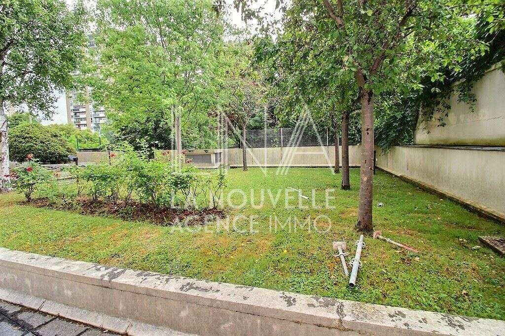 Commerce à LES LILAS