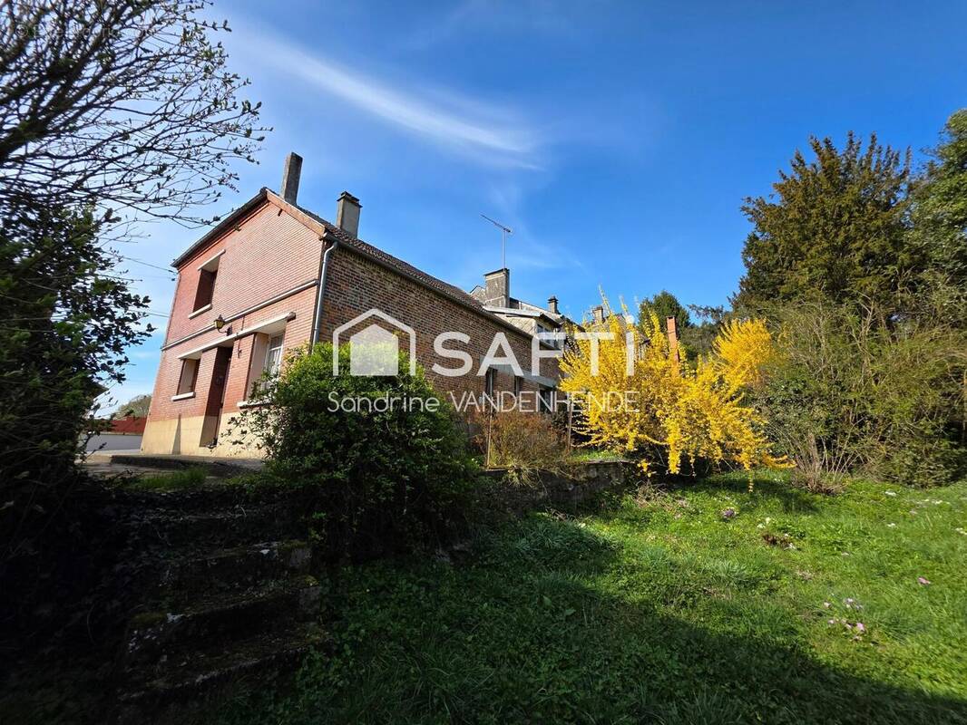 Photo 1 - Maison à BRUNEHAMEL