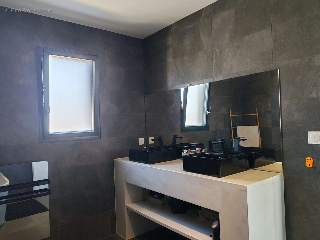 Maison à VILLENEUVE-DE-LA-RAHO