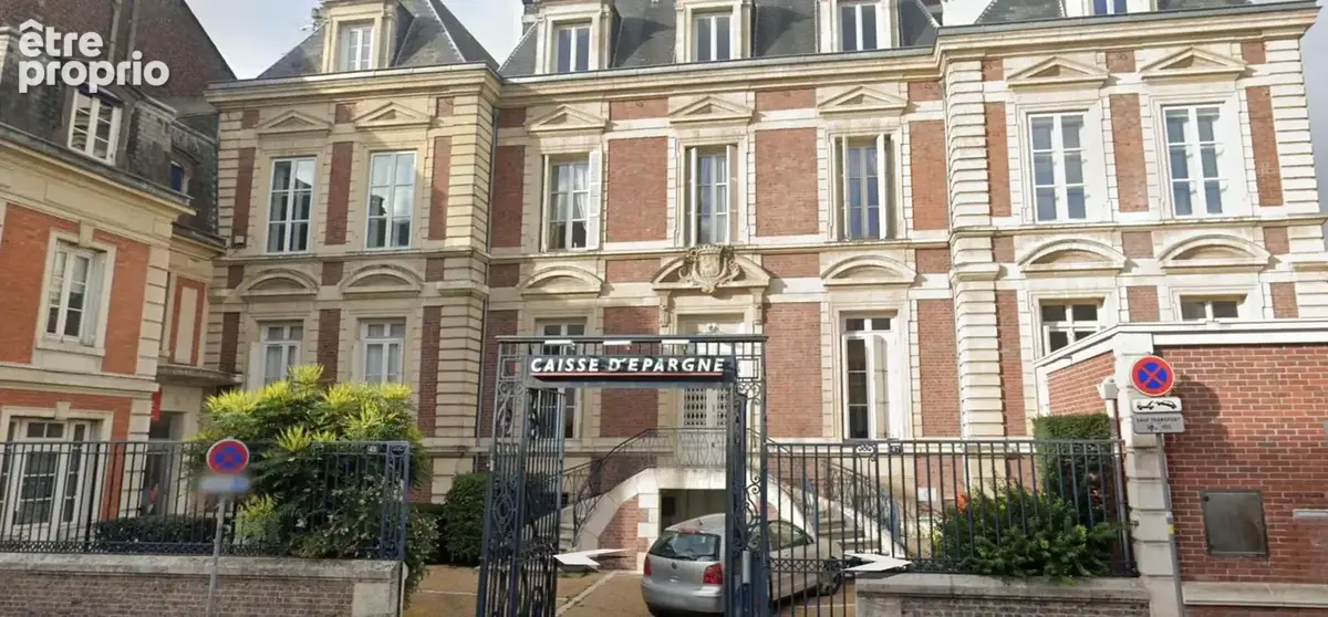 Local commercial 360 m² – Libre de toute occupation – Ancienne salle des coffres – Rouen centre - photo 3